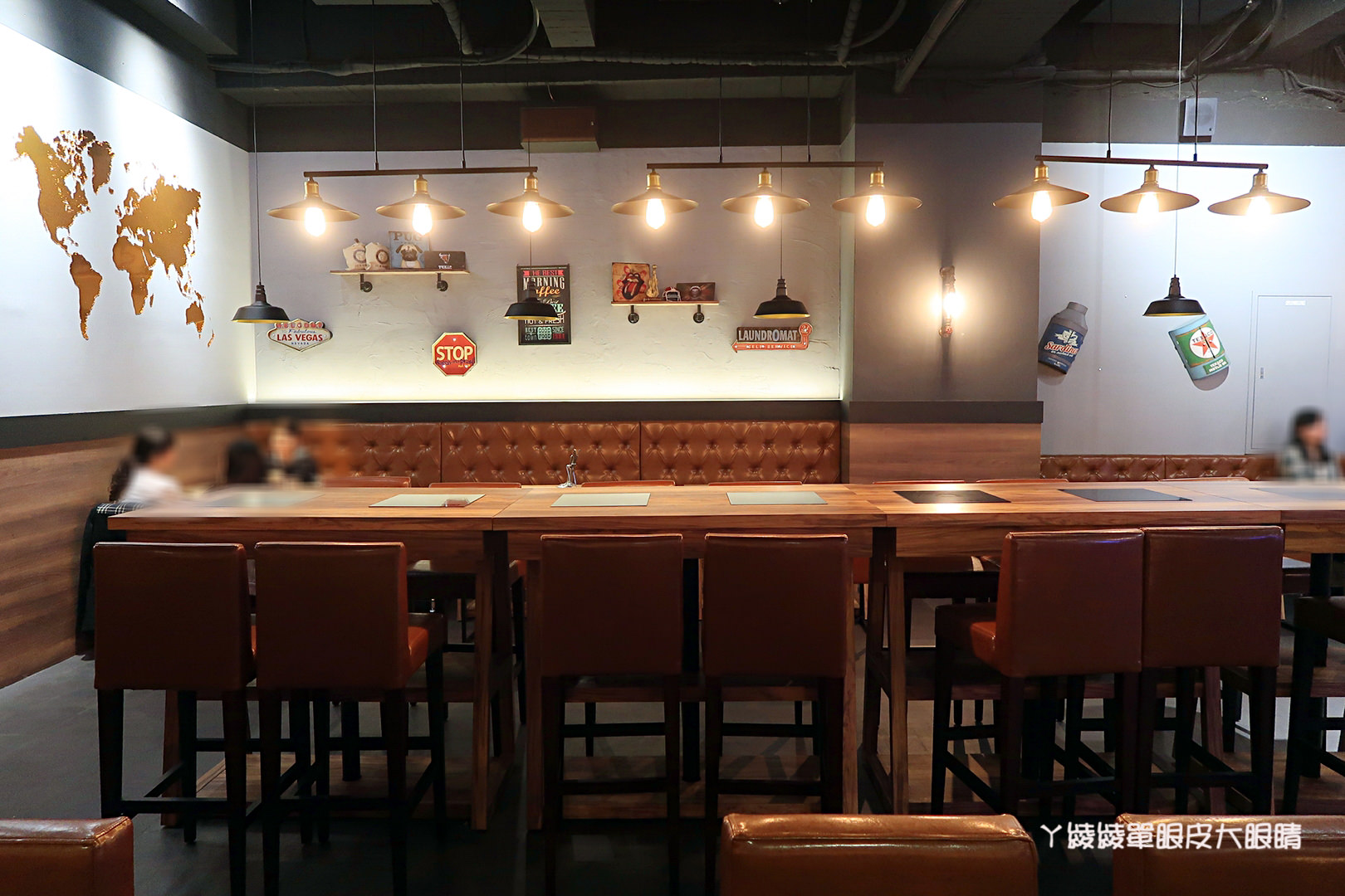 新竹火鍋推薦極鼎鮮鍋物！活跳跳的波士頓龍蝦自己撈，大肉盤吃到不要不要，巨城附近新開幕東大路上火鍋