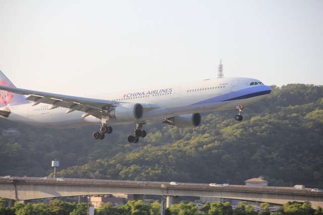 LRG_IMG_5922.JPG - 台北華山展+看飛機