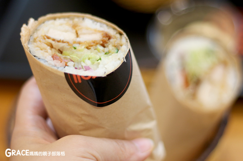  gogoroll-大直日式料理美食推薦-家庭式餐廳-日本壽司墨西哥捲-日式丼飯炸物-壽司捲餅-夏威夷丼飯-日式丼飯-實踐大學學生商圈-大直圖書館附進-近大直捷運站1號出口-免費外送-斜角巷桌遊店1樓-台灣旅遊美食親子部落客grace媽媽的親子部落格