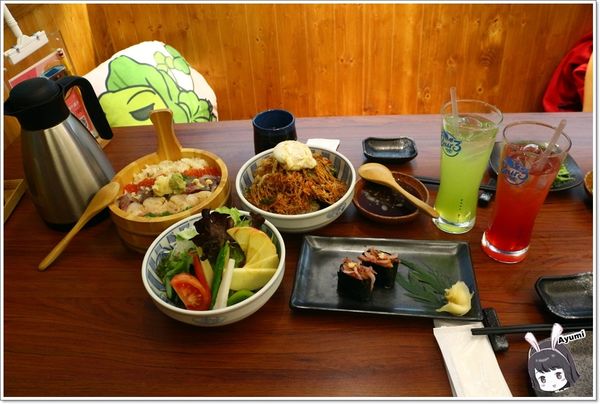 箸福 手作壽司丼飯：[食記]►高雄鳳山區◄箸福•手作壽司丼飯－喜歡吃丼飯跟壽司的朋友們有福啦～櫻花蝦季當道，快來嚐鮮XD