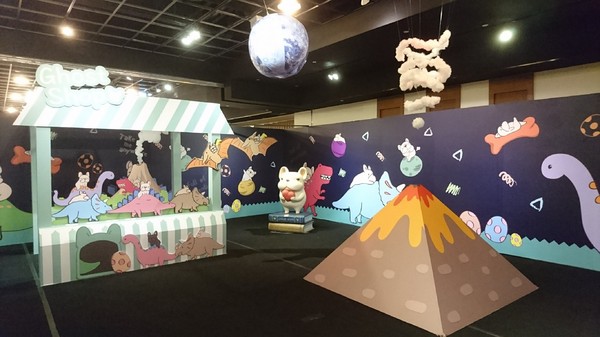 萌系星球 汪喵特展：高雄夢時代~萌系星球 汪喵特展~鏟屎官必逛~多種趣味體驗~可愛貓狗陪伴~好拍到嫑嫑~免費展覽錯過可惜~