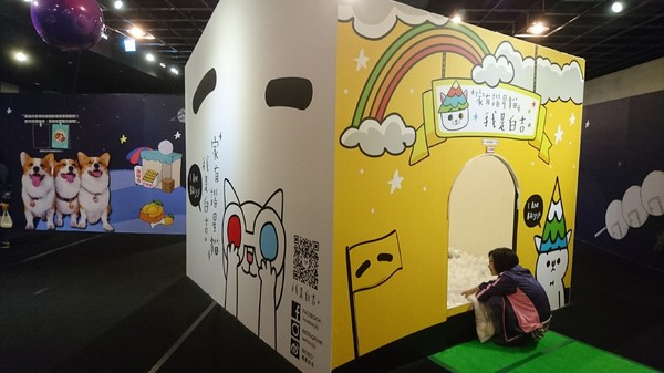 萌系星球 汪喵特展：高雄夢時代~萌系星球 汪喵特展~鏟屎官必逛~多種趣味體驗~可愛貓狗陪伴~好拍到嫑嫑~免費展覽錯過可惜~