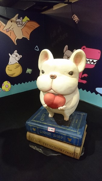 萌系星球 汪喵特展：高雄夢時代~萌系星球 汪喵特展~鏟屎官必逛~多種趣味體驗~可愛貓狗陪伴~好拍到嫑嫑~免費展覽錯過可惜~