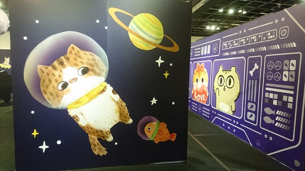 萌系星球 汪喵特展：高雄夢時代~萌系星球 汪喵特展~鏟屎官必逛~多種趣味體驗~可愛貓狗陪伴~好拍到嫑嫑~免費展覽錯過可惜~