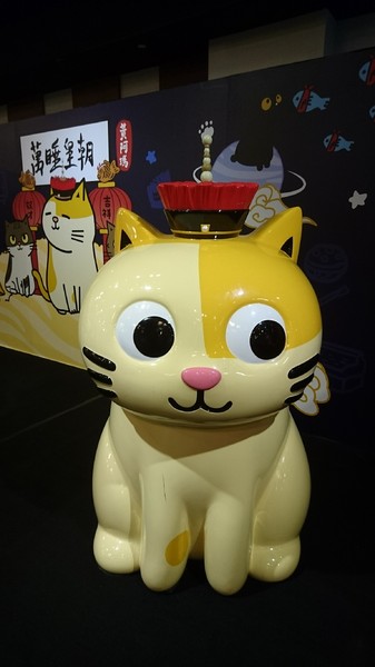 萌系星球 汪喵特展：高雄夢時代~萌系星球 汪喵特展~鏟屎官必逛~多種趣味體驗~可愛貓狗陪伴~好拍到嫑嫑~免費展覽錯過可惜~