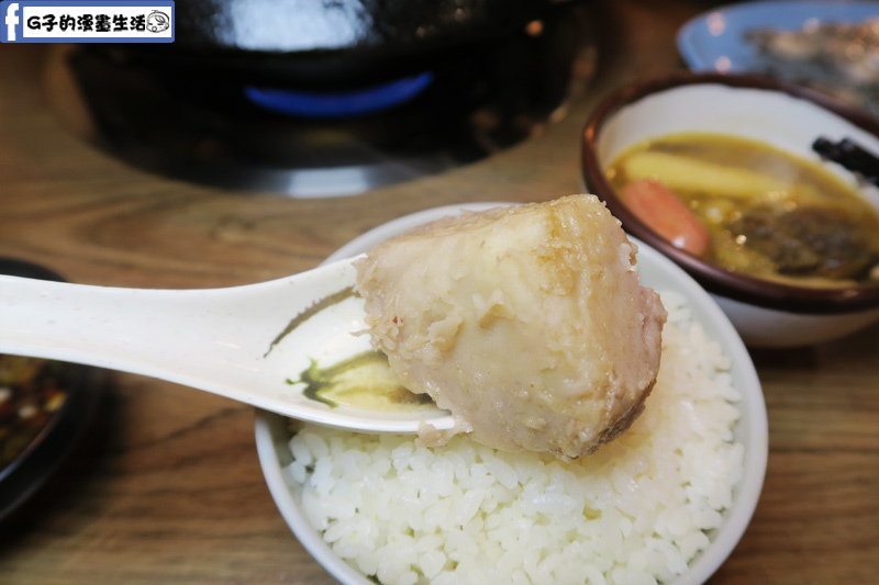 新莊老地方自助石頭火鍋-芋頭綿綿沙沙超好吃