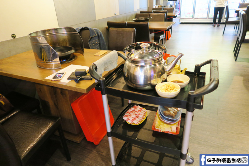 新莊老地方自助石頭火鍋-起鍋費100,不收服務費,不以人頭計價