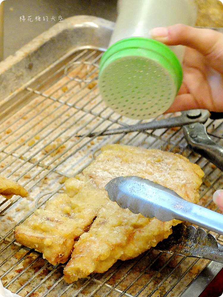 台中雞排推薦!炸沏販炸食專門店脆皮雞排超啾西,還有四種口味可以選喔!