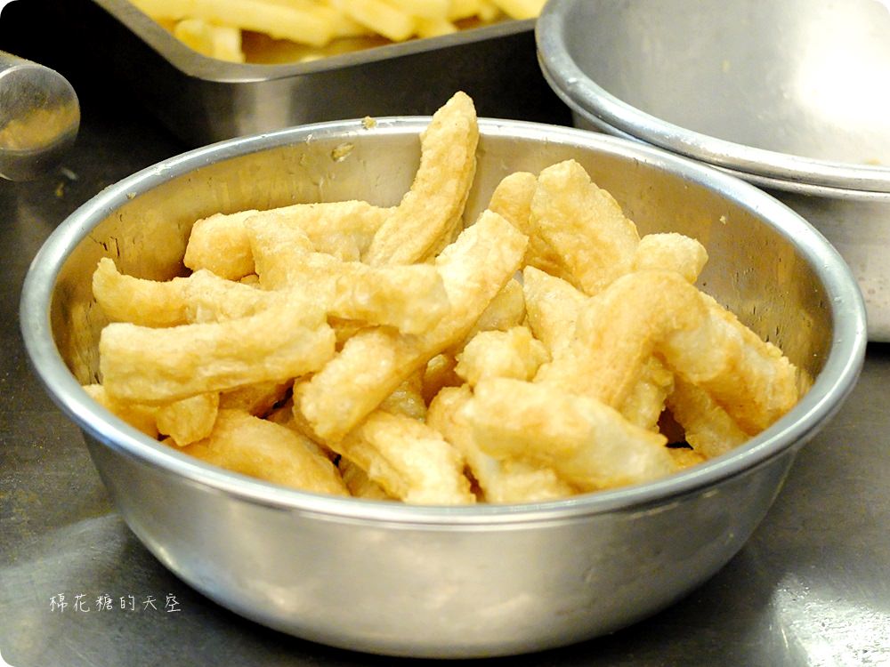 台中雞排推薦!炸沏販炸食專門店脆皮雞排超啾西,還有四種口味可以選喔!