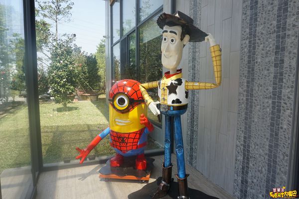 Art Lynn 無己之凡生活空間：三義美食景點特色餐廳》無己之凡生活空間菜單價位大公開！與變形金剛來個秘密約會的特色文創餐廳～苗栗三義必吃美食小吃餐廳推薦。