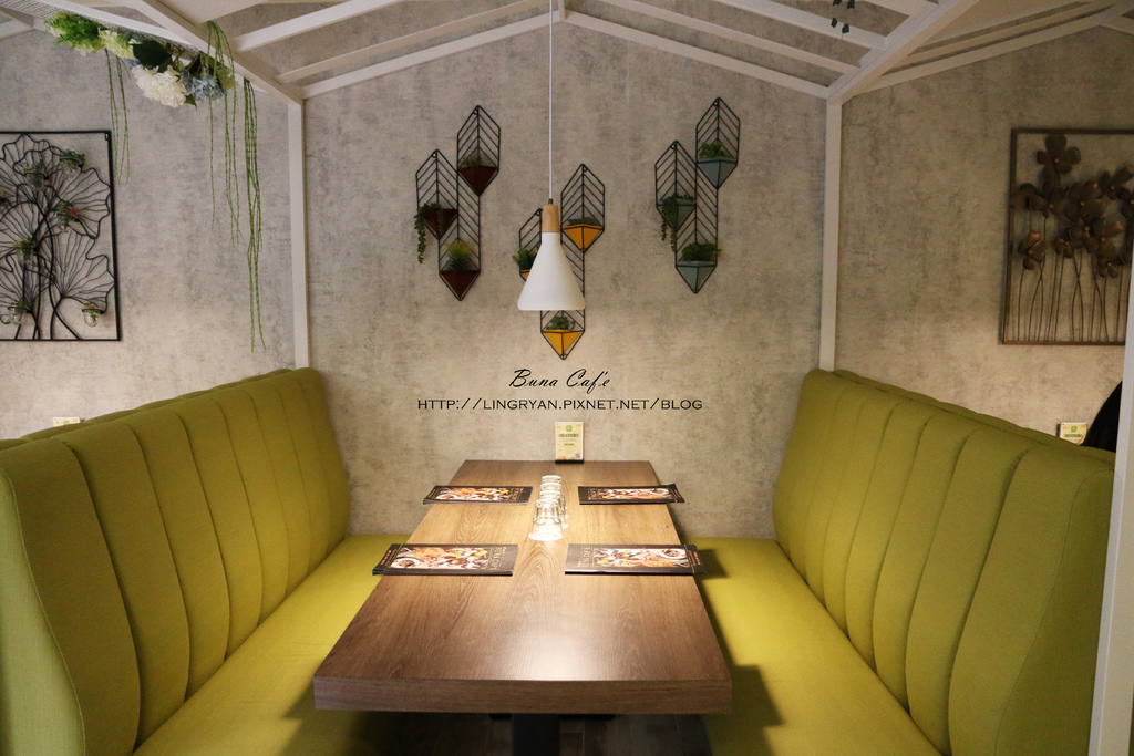 新北。新莊│BUNA CAF'E 布納咖啡館,不限時咖啡館推薦,花藝歐風咖啡館-無國界料理;咖啡/輕食/早午餐/義大利麵/燉飯/排餐通通有!!(近新莊捷運站,附MENU) IMG_5032_副本.jpg