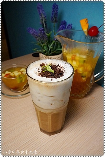 咖司果Kasgo：台中北屯』Kasgo咖司果║崇德路複合式美食，獨創火山麻辣龍蝦、牛排義大利麵，小資族的最愛~