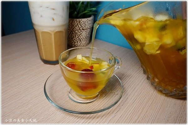 咖司果Kasgo：台中北屯』Kasgo咖司果║崇德路複合式美食，獨創火山麻辣龍蝦、牛排義大利麵，小資族的最愛~