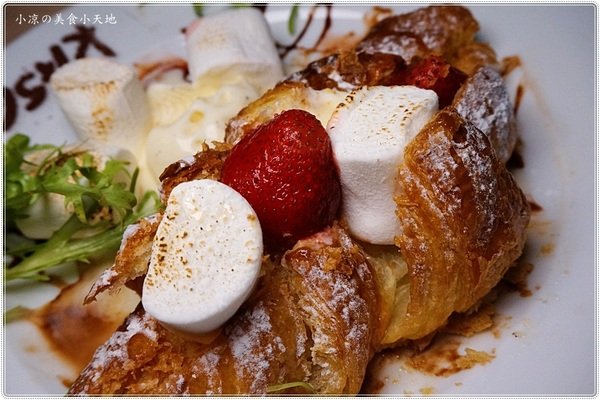 咖司果Kasgo：台中北屯』Kasgo咖司果║崇德路複合式美食，獨創火山麻辣龍蝦、牛排義大利麵，小資族的最愛~