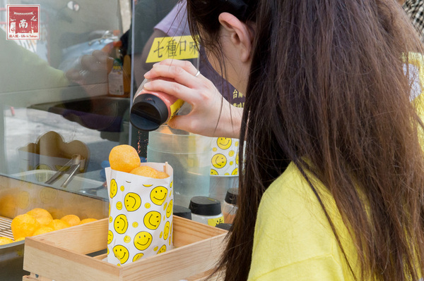 台灣番薯丸-手作地瓜球(正興店):【台南中西區】正興街|全台首創淋醬地瓜球|七種搖搖粉|抹茶新口味~台灣番薯丸-手作地瓜球(正興店)