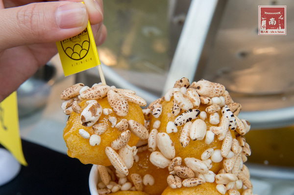 台灣番薯丸-手作地瓜球(正興店):【台南中西區】正興街|全台首創淋醬地瓜球|七種搖搖粉|抹茶新口味~台灣番薯丸-手作地瓜球(正興店)