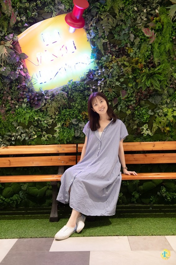 大直美食》棧 F.M.L Cafe 花樣拿鐵 - 夢幻浪漫的花草森林 視覺系設計的 FML Cafe - 時空幻境 凌雲江海清