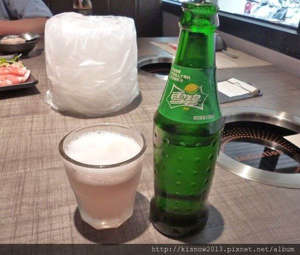 超猛的26-草莓冰沙加雪碧.JPG 超猛的26-草莓冰沙加雪碧.JPG