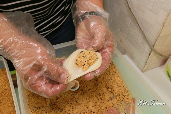 西螺祖傳麻糬大王冰上冰(西螺中山店)：【雲林美食】西螺在地綿蜜好滋味，吃一口源自於家的感覺：麻糬大王