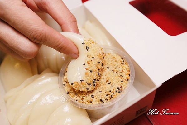 西螺祖傳麻糬大王冰上冰(西螺中山店)：【雲林美食】西螺在地綿蜜好滋味，吃一口源自於家的感覺：麻糬大王