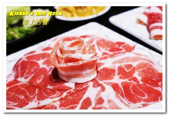 皇上吉饗極品唐風燒肉:忠孝敦化居酒屋吃到飽.現場DJ+燈光秀,唐風燒烤與日台甜品的饗宴──皇上吉饗