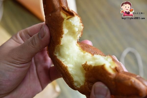 桃園中壢美食-犬首燒-台南超夯甜點來中壢，想吃一定要早點來排隊，IG熱門拍照甜點 @民宿女王芽月-美食.旅遊.全台趴趴走