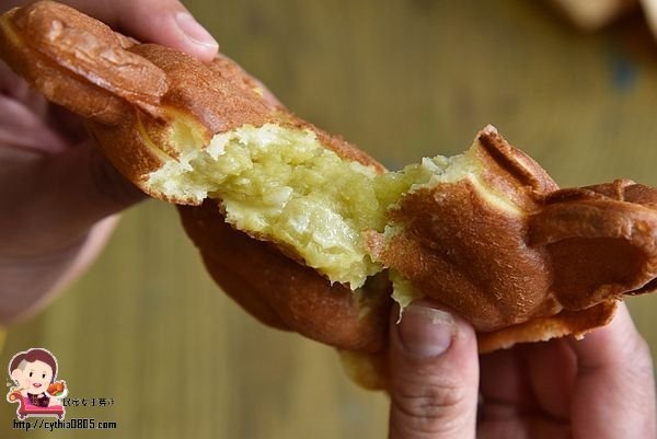 桃園中壢美食-犬首燒-台南超夯甜點來中壢，想吃一定要早點來排隊，IG熱門拍照甜點 @民宿女王芽月-美食.旅遊.全台趴趴走