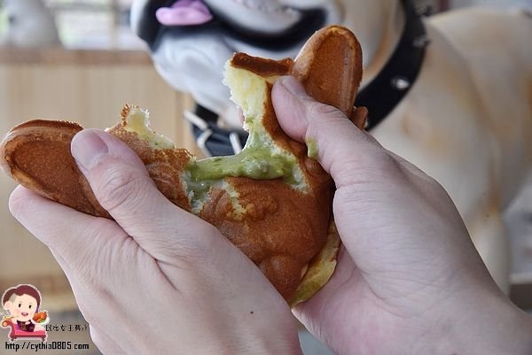 桃園中壢美食-犬首燒-台南超夯甜點來中壢，想吃一定要早點來排隊，IG熱門拍照甜點 @民宿女王芽月-美食.旅遊.全台趴趴走