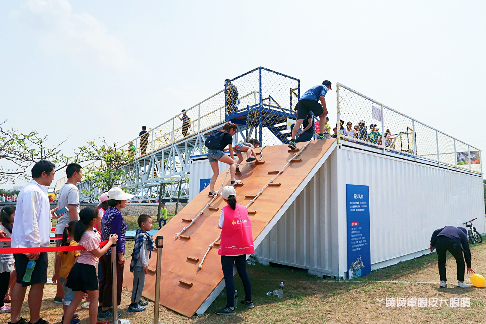 新竹市兒童藝術節懶人包!風的運動場活動時間、接駁車交通管制、新竹美食小吃整理、現場照片紀錄