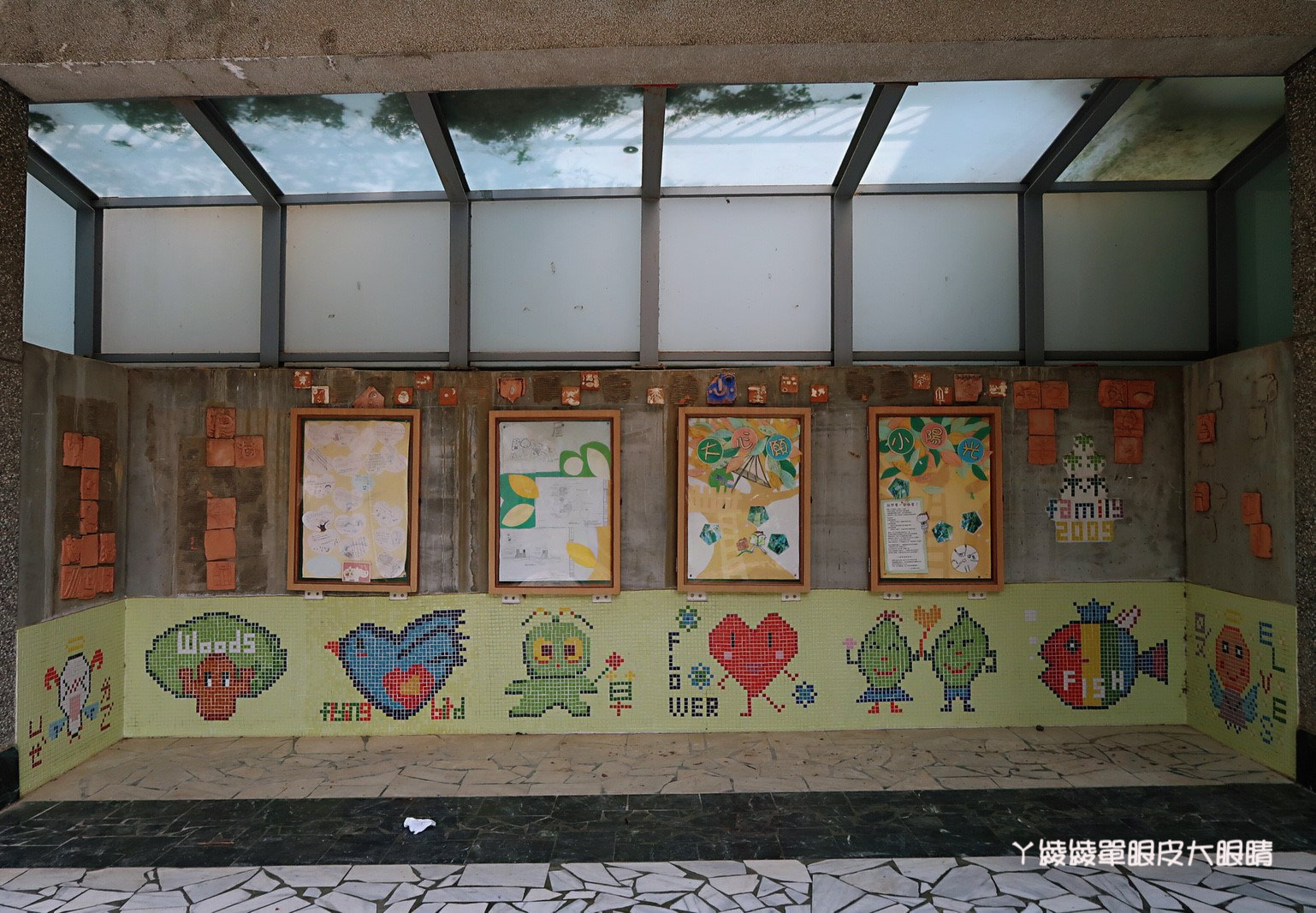 新竹免費旅遊景點推薦！陽光國小紫藤花開了！兩層樓高的彩虹溜滑梯