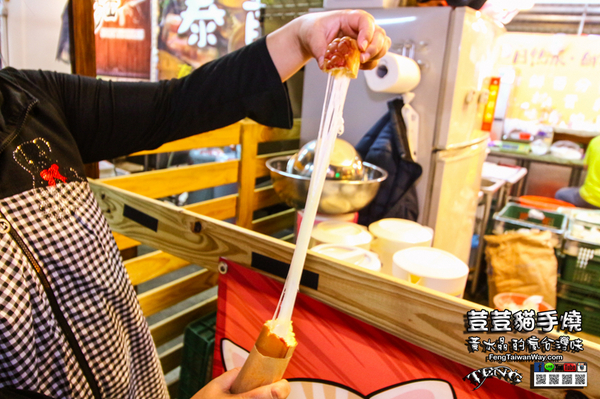 荳荳貓手燒:荳荳貓手燒【八德美食】|桃園八德興仁花園夜市的乳烙牽絲人氣美食。