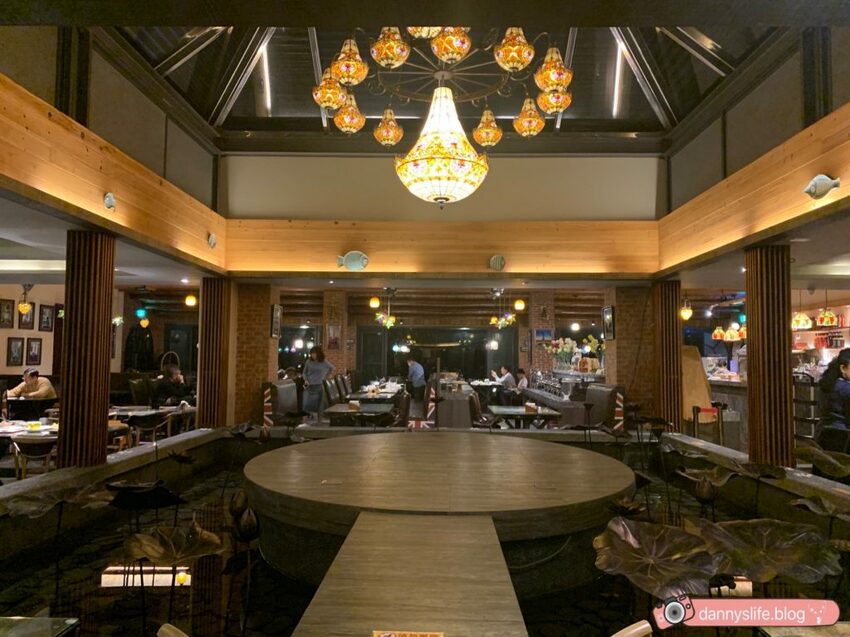 落羽松、櫻花、螢火蟲、繡球花到楓葉,一年四季都有不同自然風景的溫泉度假村。苗栗南庄住宿推薦。丹尼的吃喝玩樂~