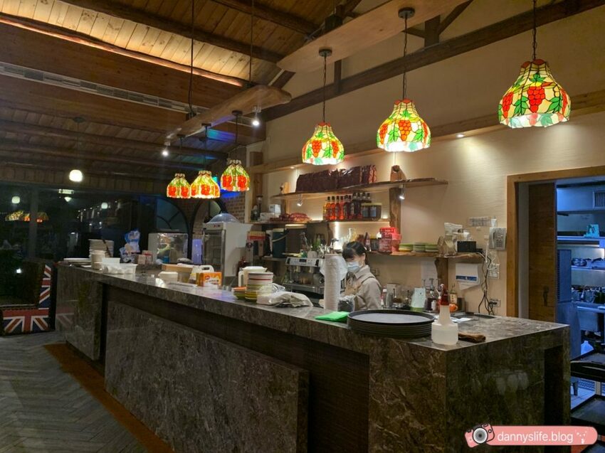 落羽松、櫻花、螢火蟲、繡球花到楓葉,一年四季都有不同自然風景的溫泉度假村。苗栗南庄住宿推薦。丹尼的吃喝玩樂~