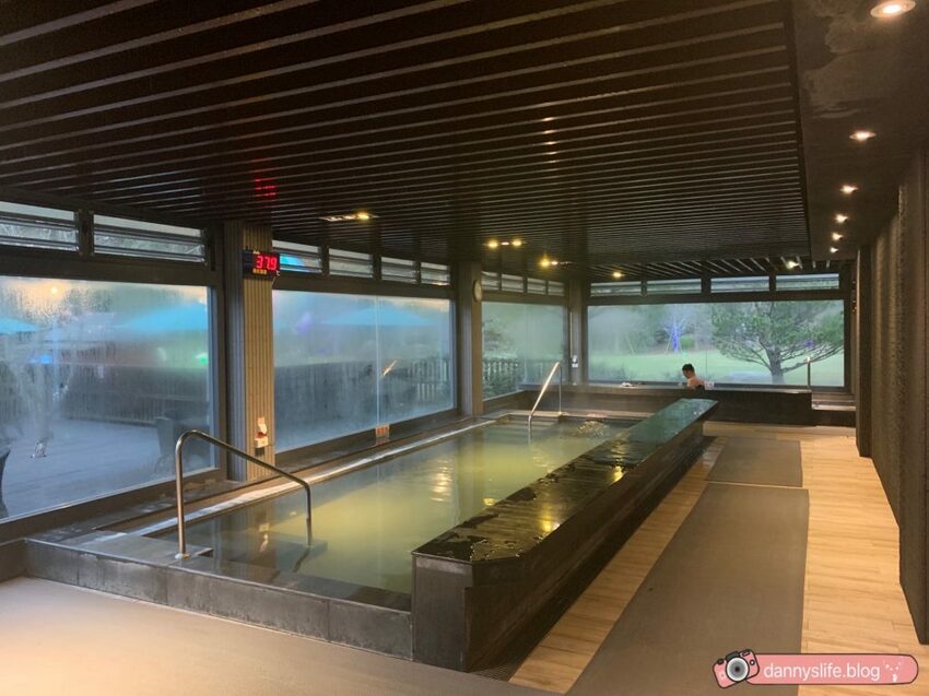 落羽松、櫻花、螢火蟲、繡球花到楓葉,一年四季都有不同自然風景的溫泉度假村。苗栗南庄住宿推薦。丹尼的吃喝玩樂~