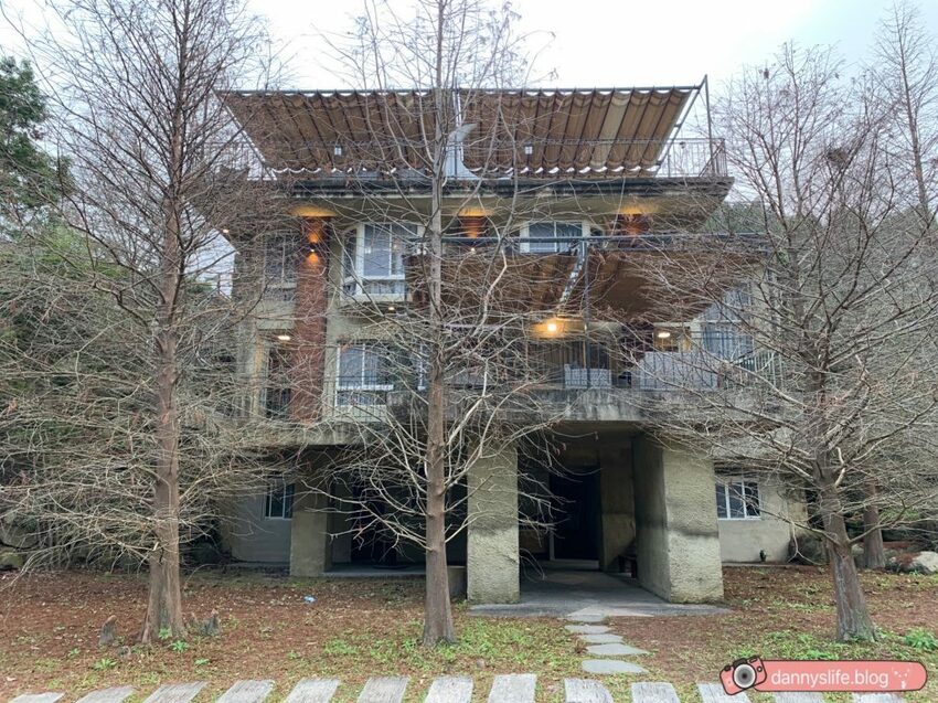 落羽松、櫻花、螢火蟲、繡球花到楓葉,一年四季都有不同自然風景的溫泉度假村。苗栗南庄住宿推薦。丹尼的吃喝玩樂~