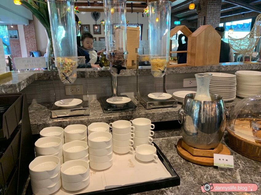 落羽松、櫻花、螢火蟲、繡球花到楓葉,一年四季都有不同自然風景的溫泉度假村。苗栗南庄住宿推薦。丹尼的吃喝玩樂~