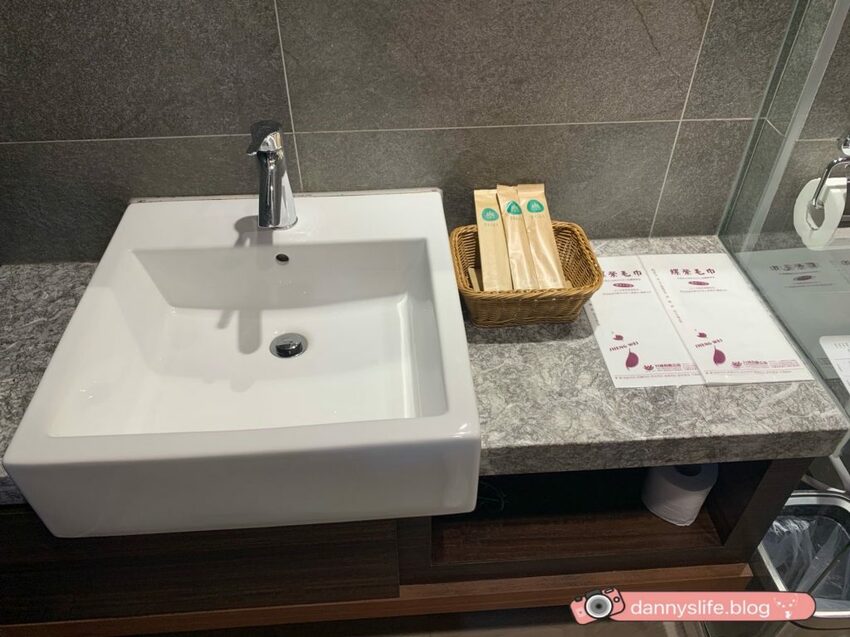 落羽松、櫻花、螢火蟲、繡球花到楓葉,一年四季都有不同自然風景的溫泉度假村。苗栗南庄住宿推薦。丹尼的吃喝玩樂~