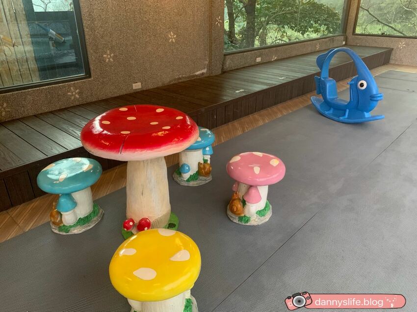 落羽松、櫻花、螢火蟲、繡球花到楓葉,一年四季都有不同自然風景的溫泉度假村。苗栗南庄住宿推薦。丹尼的吃喝玩樂~