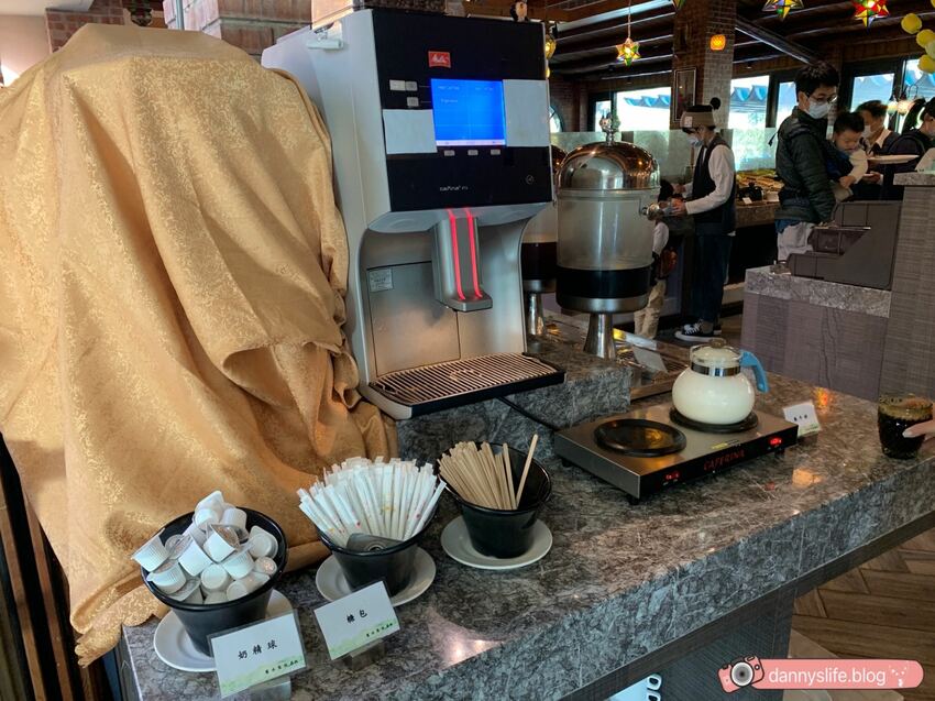 落羽松、櫻花、螢火蟲、繡球花到楓葉,一年四季都有不同自然風景的溫泉度假村。苗栗南庄住宿推薦。丹尼的吃喝玩樂~