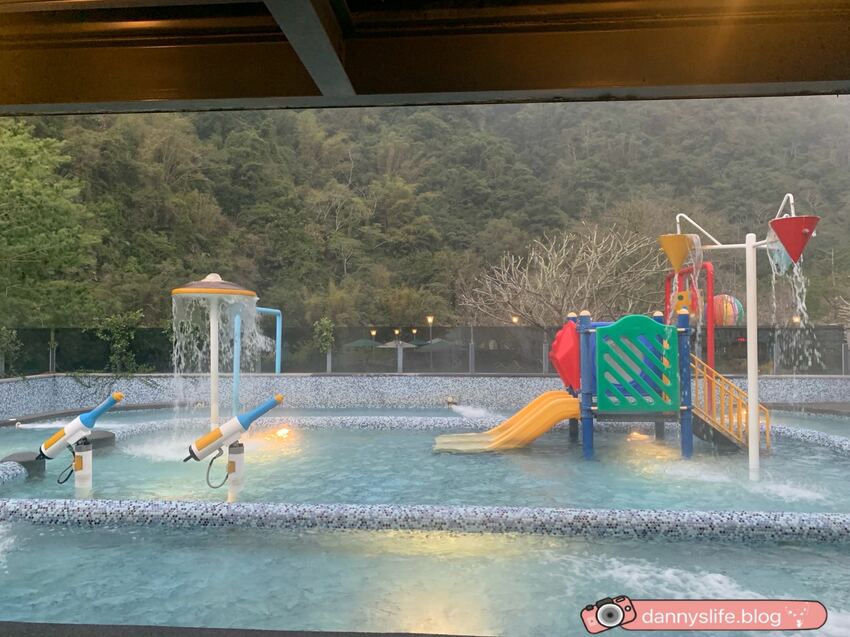 落羽松、櫻花、螢火蟲、繡球花到楓葉,一年四季都有不同自然風景的溫泉度假村。苗栗南庄住宿推薦。丹尼的吃喝玩樂~