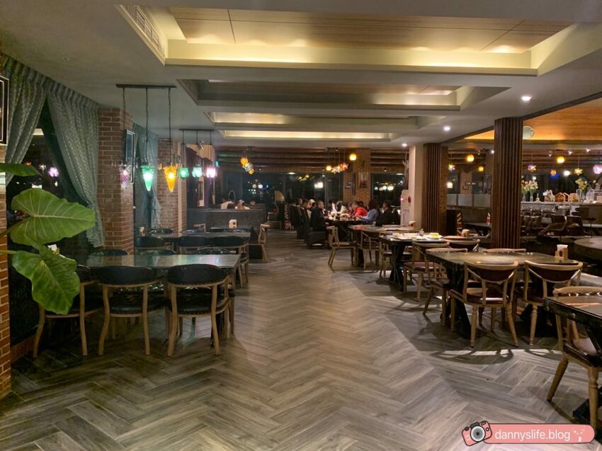 落羽松、櫻花、螢火蟲、繡球花到楓葉,一年四季都有不同自然風景的溫泉度假村。苗栗南庄住宿推薦。丹尼的吃喝玩樂~