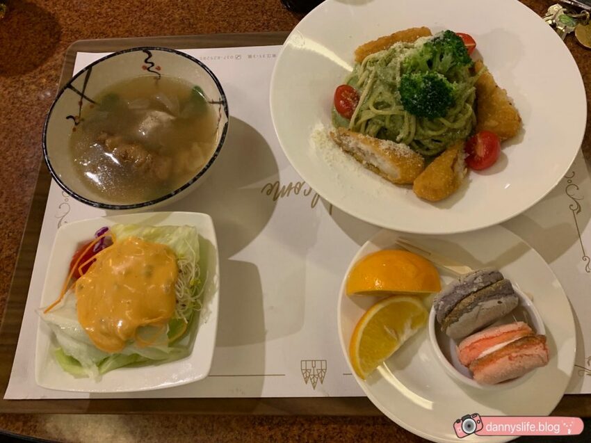 落羽松、櫻花、螢火蟲、繡球花到楓葉,一年四季都有不同自然風景的溫泉度假村。苗栗南庄住宿推薦。丹尼的吃喝玩樂~