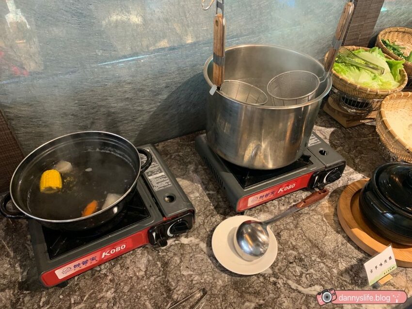 落羽松、櫻花、螢火蟲、繡球花到楓葉,一年四季都有不同自然風景的溫泉度假村。苗栗南庄住宿推薦。丹尼的吃喝玩樂~