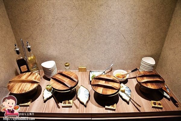 桃園區美食-原創屋石頭火鍋-無油煙的石頭火鍋，湯頭好喝又健康 (邀約) @民宿女王芽月-美食.旅遊.全台趴趴走