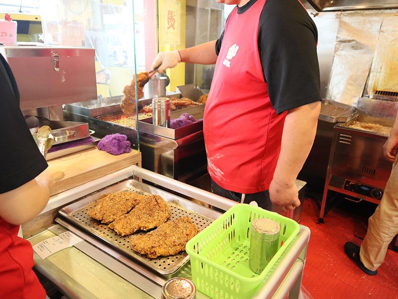 維縈家鄉碳烤雞排/糖貴妃手工黑糖飲/最新超值組合餐:雞排哥貴妃妹強勢回歸/最佳組合最多可省20元