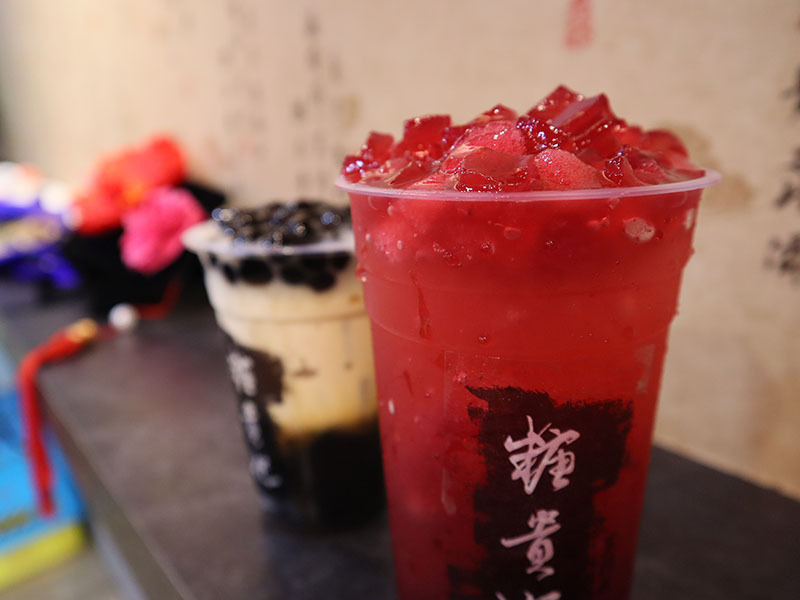 維縈家鄉碳烤雞排/糖貴妃手工黑糖飲/最新超值組合餐:雞排哥貴妃妹強勢回歸/最佳組合最多可省20元