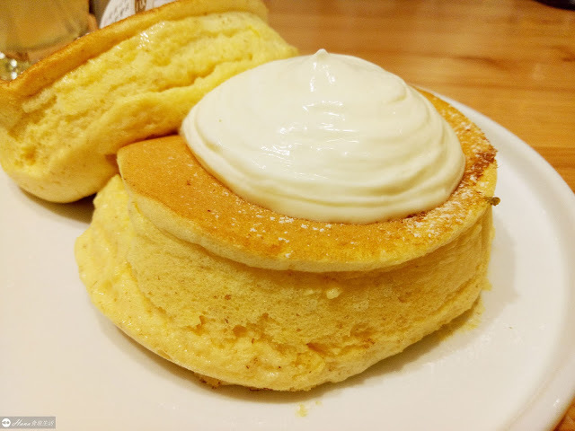 【台北大安】KOKU café 榖珈琲 | 現點現做高人氣舒芙蕾鬆餅 蓬厚鬆軟 濕潤綿密 雞蛋香氣十足