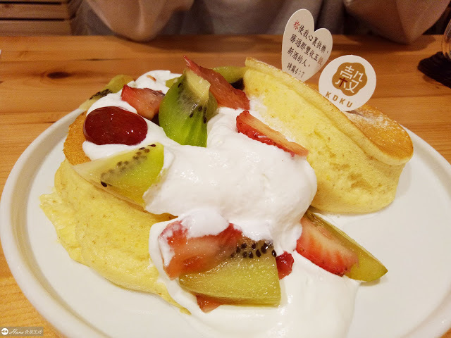 【台北大安】KOKU café 榖珈琲 | 現點現做高人氣舒芙蕾鬆餅 蓬厚鬆軟 濕潤綿密 雞蛋香氣十足