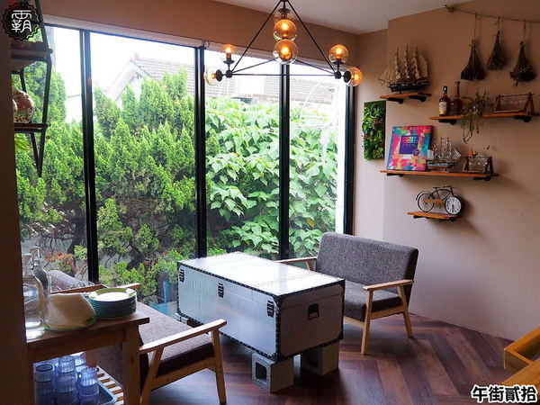 午街貳拾： 午街貳拾，澎湃早午餐，繽紛配色營養均衡，還有舒適慵懶的環境！