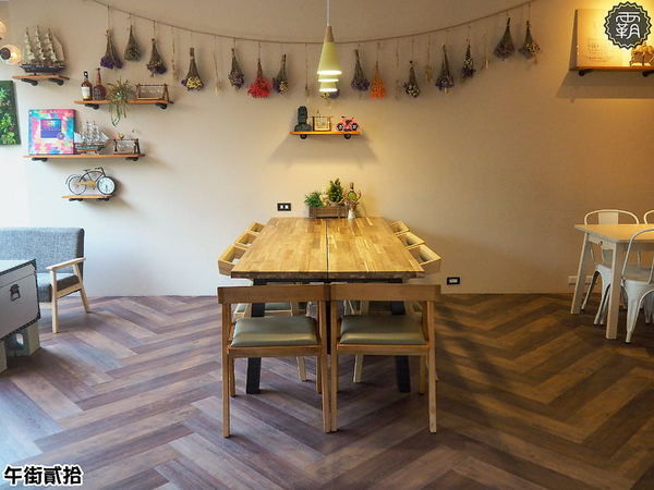 午街貳拾： 午街貳拾，澎湃早午餐，繽紛配色營養均衡，還有舒適慵懶的環境！